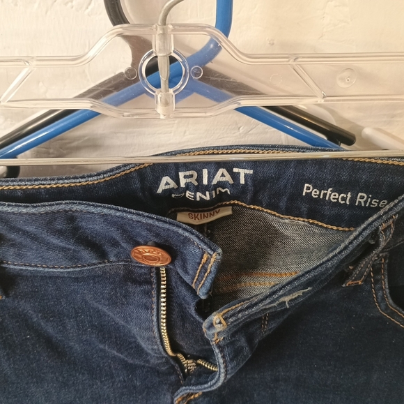 Ariat Denim Perfect Rise Jeans - Picture 4 of 6